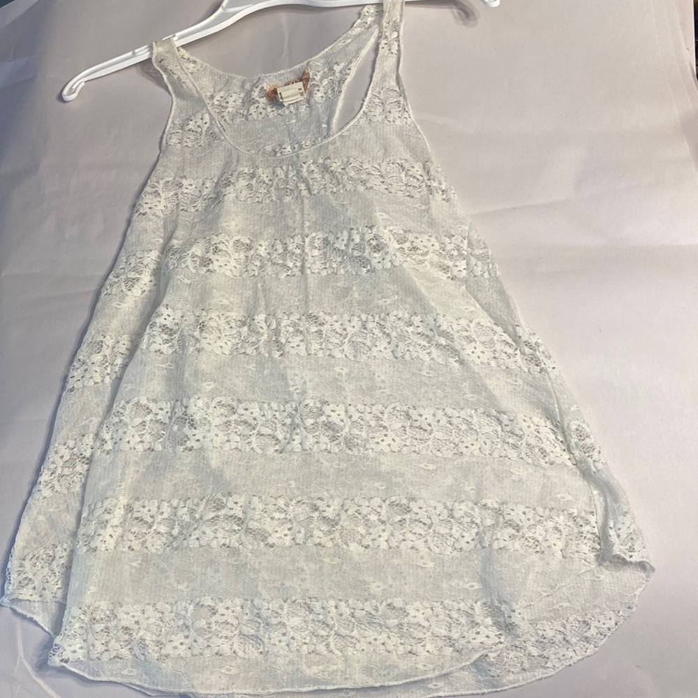 Mudd lace top
